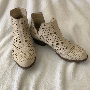 Rampage Cream Ankle Boot